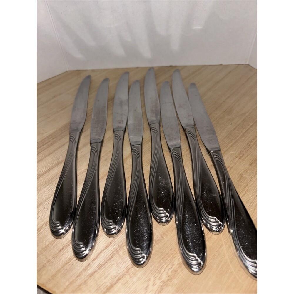 Oneida Camber Stainless Steel Dinner Knives Lot of 8 Silverware Replacement